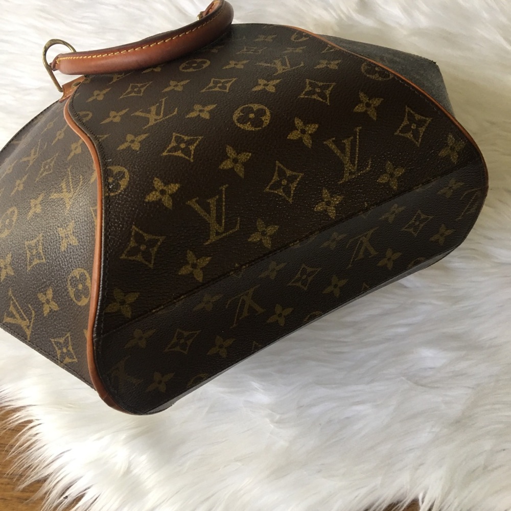 Louis Vuitton Monogram Eclipse MM - Picture 4 of 8